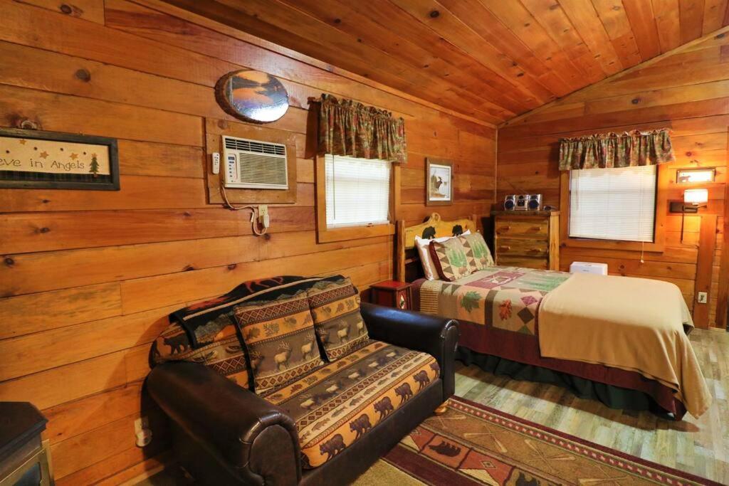 Alpine Mountain Sweetheart Cabin Jacuzzi #6 Helen Bagian luar foto